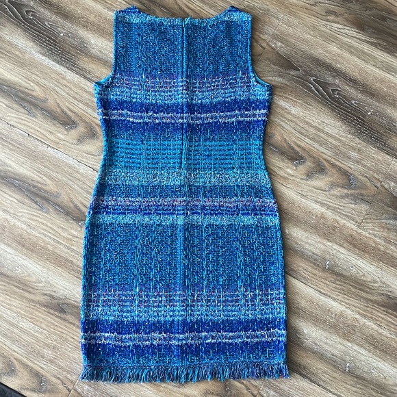 St. John Collection Tweed Knit Sleeveless Shift Dress - Picture 14 of 16